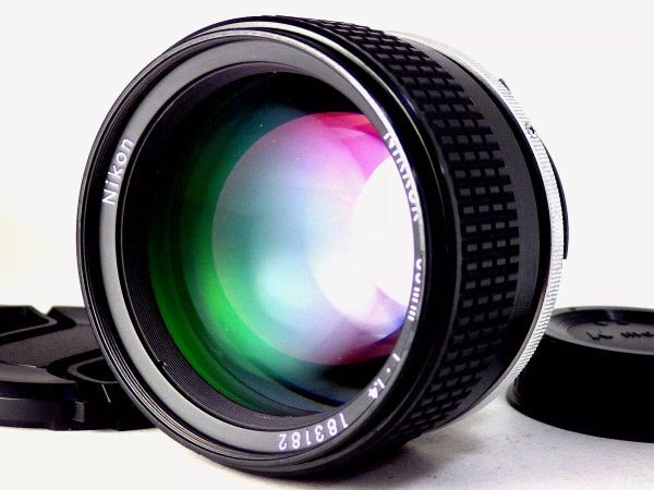 送料無料! Nikon Ai-s NIKKOR 85mm f1.4 MF Lens 完動 美品 人気 ニコン 望遠 単焦点 大口径 レンズ カメラ Camera AIS 一眼レフ Portlaitの画像1
