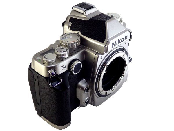 送料無料! Nikon Df シルバー ボディ シャッター11,440回 完動 美品 レンズ セット Nikkor AF-S 50mm f1.8G ニコン 一眼レフ カメラ Camera_画像4