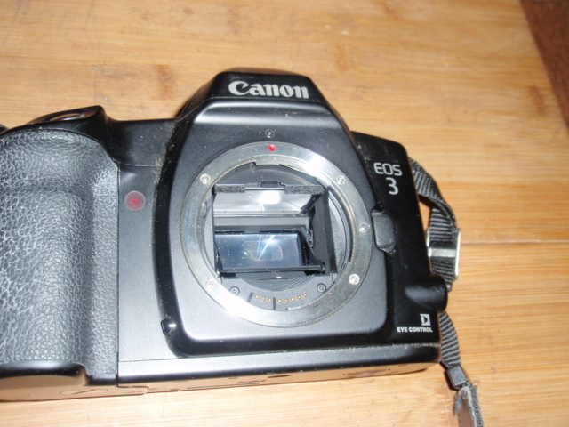 キャノン　フイルムカメラ　EOS 3　ボディ　並上　現状　_画像2