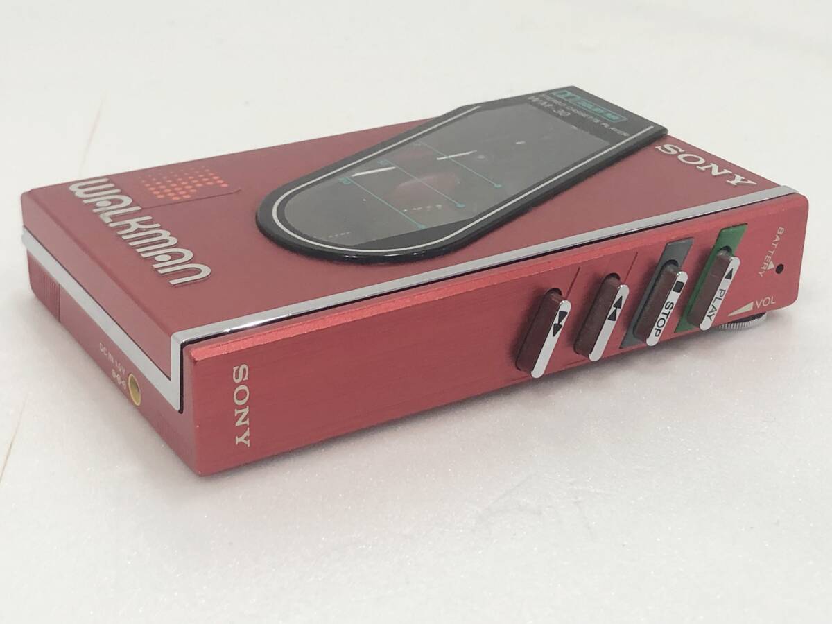 SONY ソニー WALKMAN ウォークマン WM-30 赤 レッド ステレオ カセットプレーヤー 動作未確認 現状品 AD057000_画像3