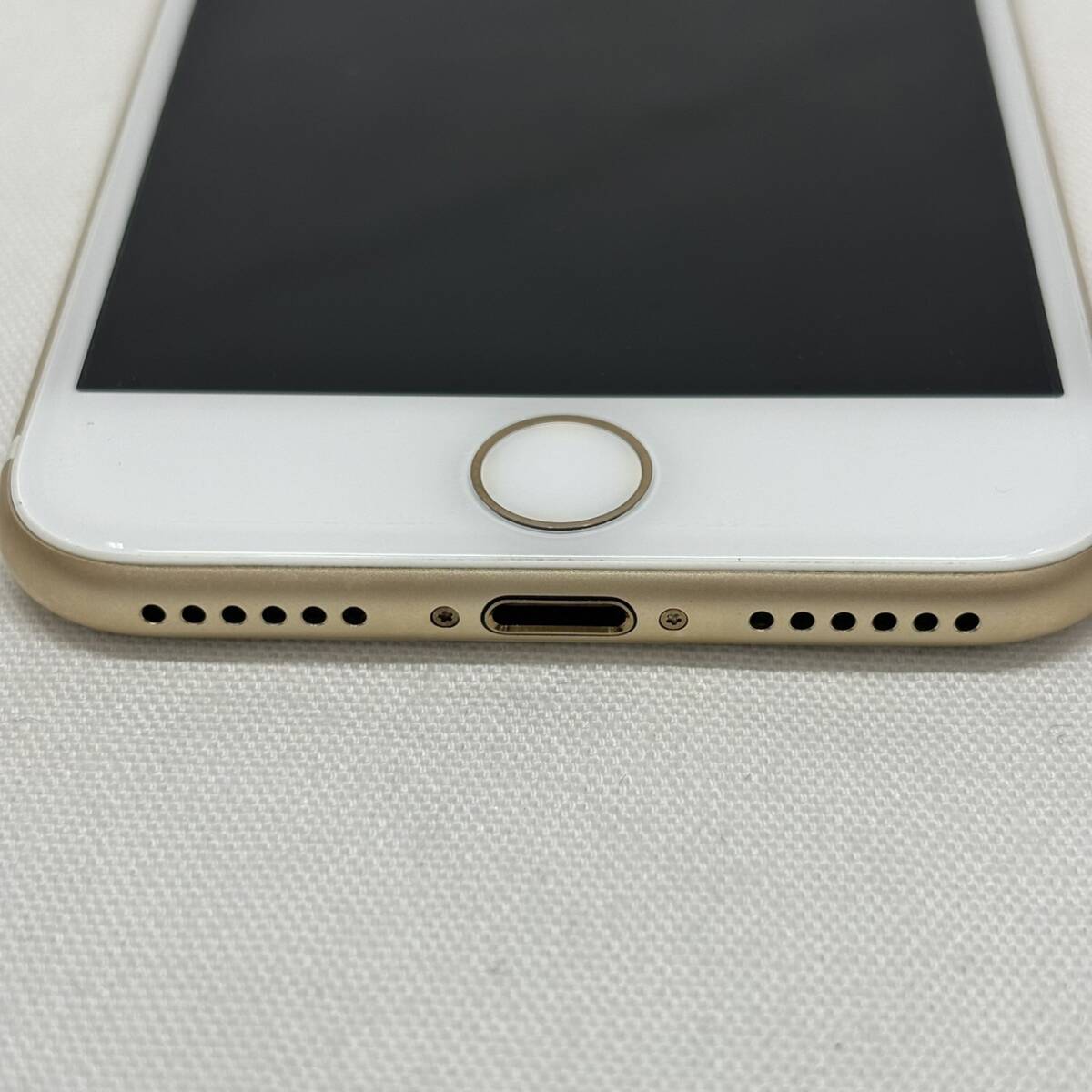 【au/Apple】訳あり iPhone7 32GB MNCG2J/A ゴールド SIMロック解除済 利用制限〇 バッテリー最大容量89% _画像3