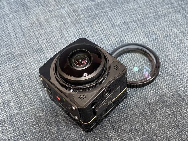 Kodak PIXPRO SP360 4K Premier Pack VR Camera by Kodak 付属品 バッテリー 2個 付 コダック プロ カメラ 360° VR ビデオ 動画 高画質の画像7