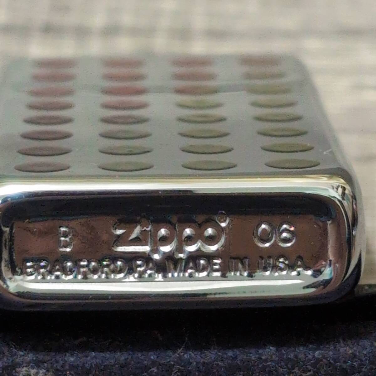 【ジッポ】 スリム Zippo 5個セット 木ケース 白塗装 水玉 縞模様 自由の女神 1995年製 2006年製 MADE IN USA STATUE OF LIBERTY レア 箱付_画像5