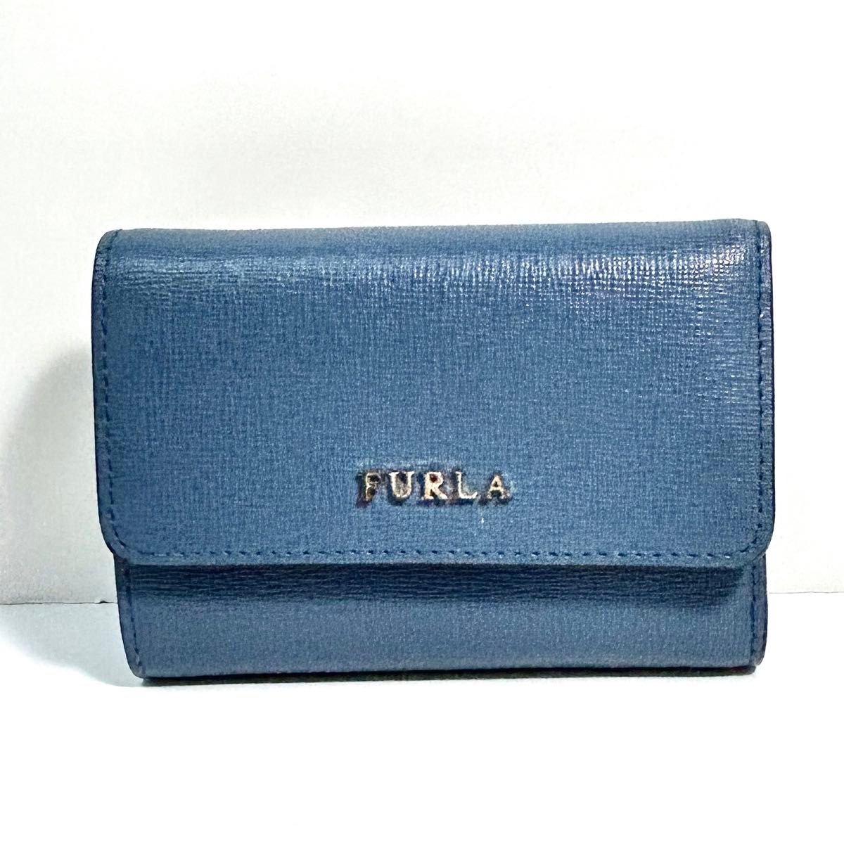 【未使用級 】フルラ FURLA 3つ折り財布 コンパクト ブルーグレー くすみブルー 箱 収納袋 ケアカード レディース