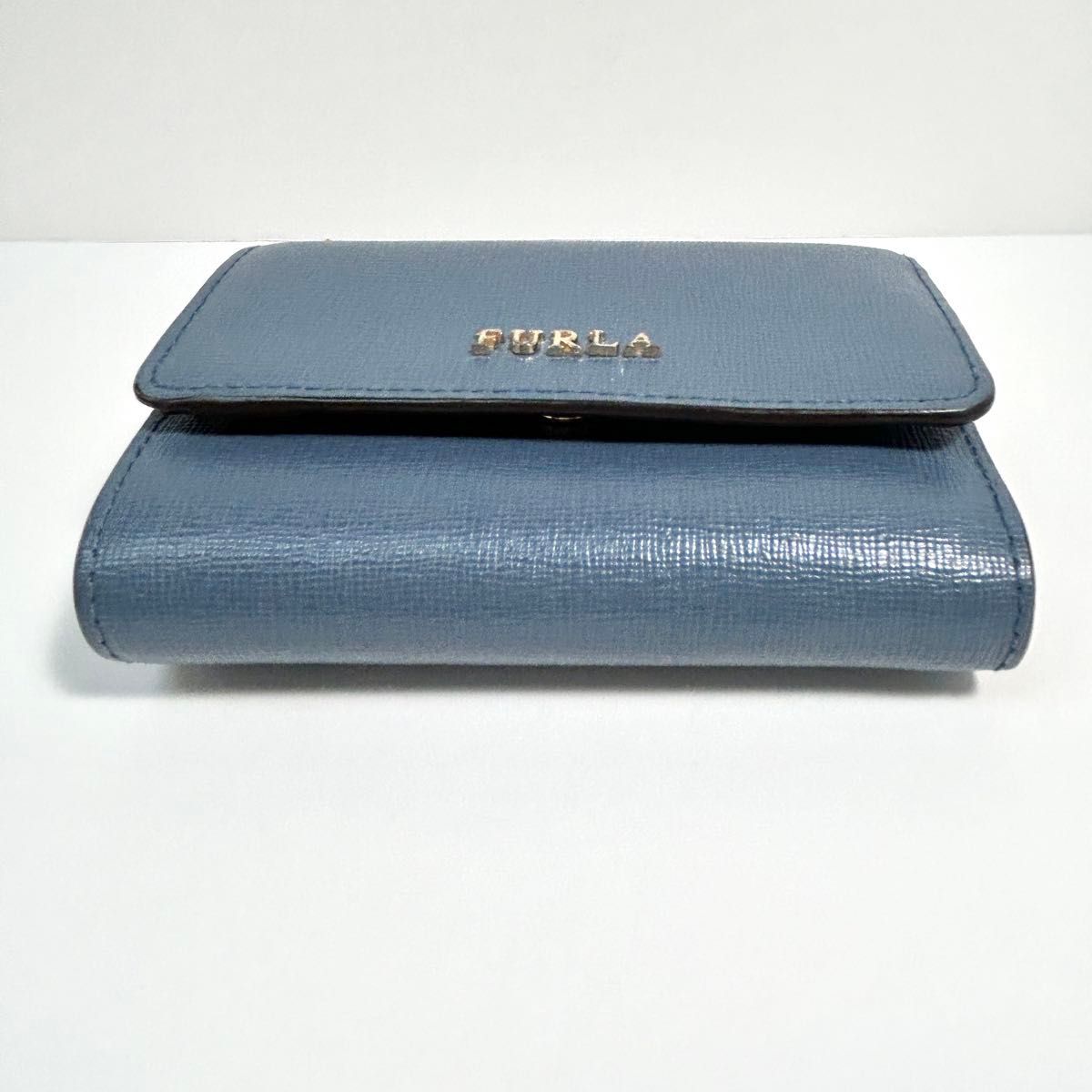 【未使用級 】フルラ FURLA 3つ折り財布 コンパクト ブルーグレー くすみブルー 箱 収納袋 ケアカード レディース