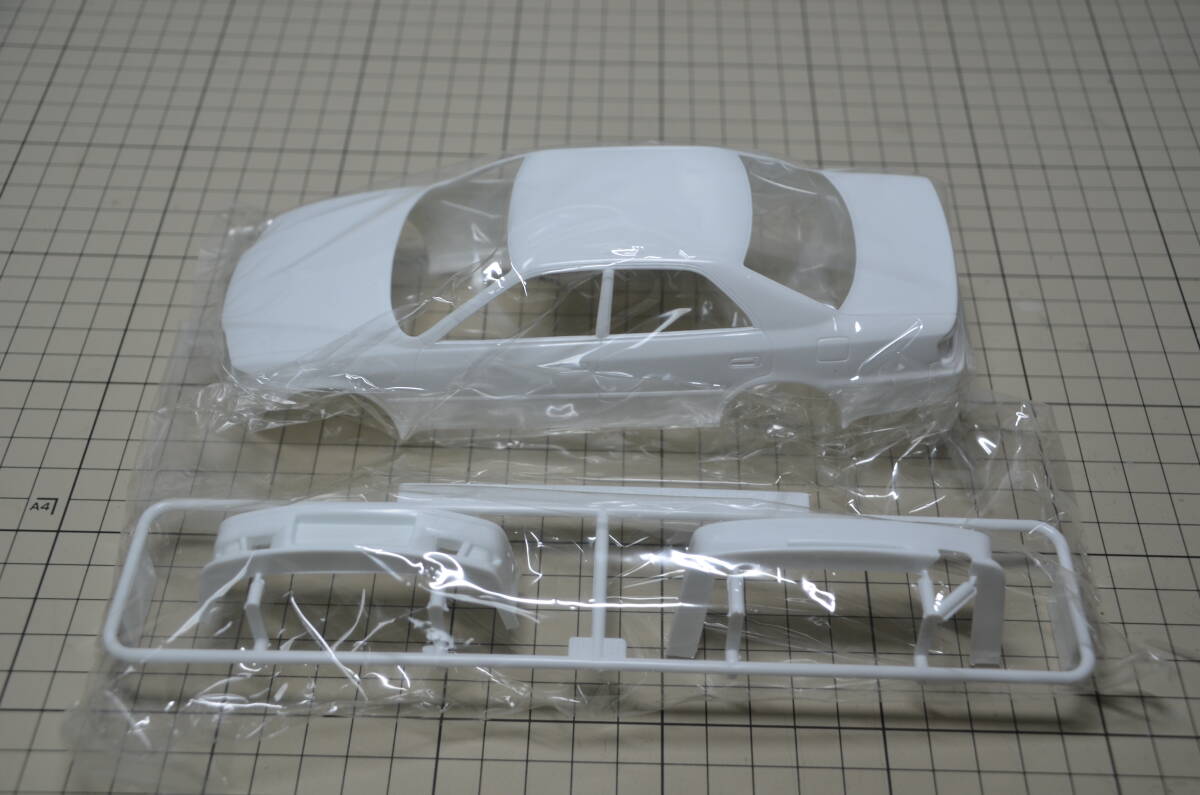 1/24 アオシマ クニーズ JZX100 チェイサー の画像3