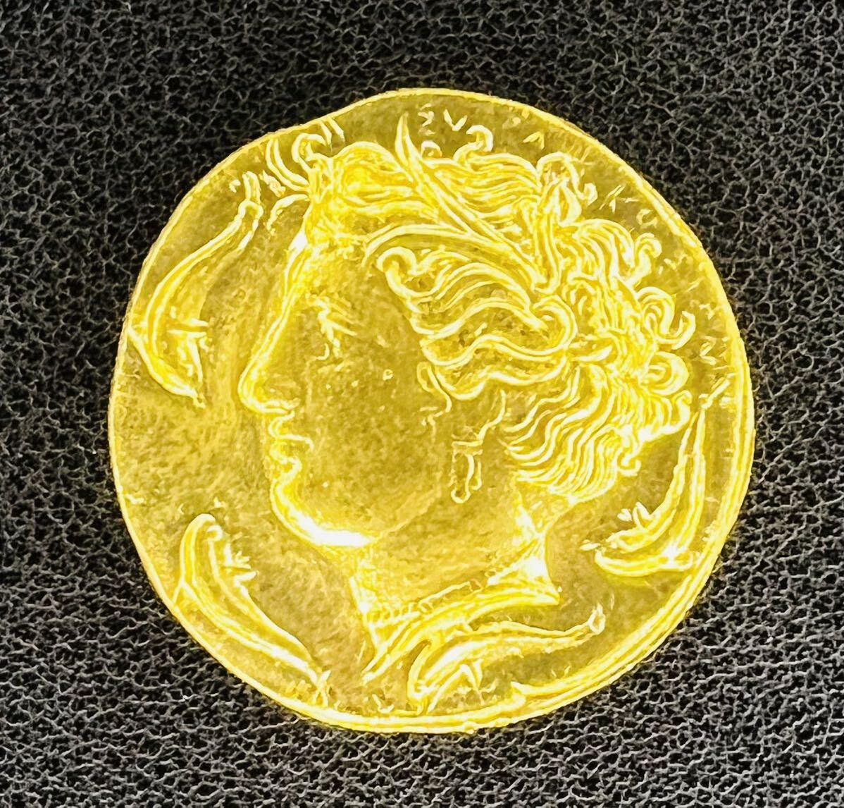 古銭　外国硬貨 古代ギリシャ金貨 女神アルテ ミス記念メダル 海外コイン コレクション　/15_画像1