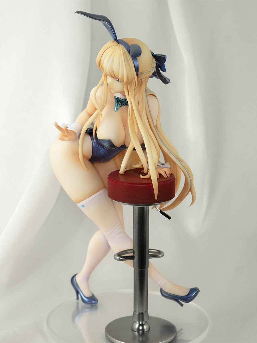  udon atelier made garage kit . bird horse toki bunny girl painting final product blue archive 