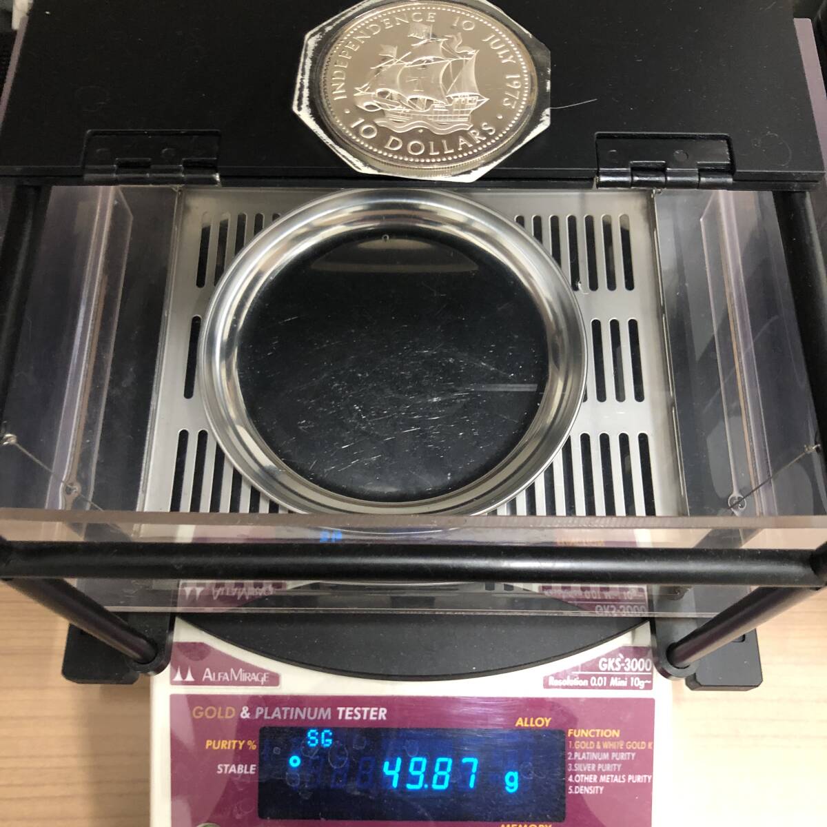 ●【外国銭/外国銀貨】1973年 バハマ諸島 独立記念 10ドル貨幣 大型記念硬貨★22589の画像7