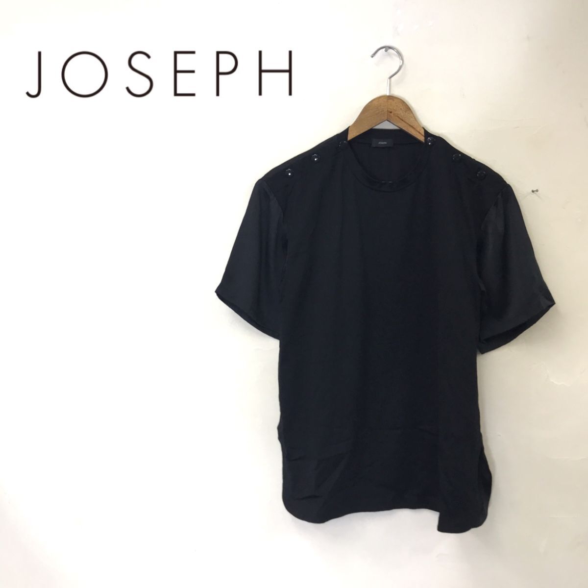 A242-G-N◆美品◆joseph ジョセフ Tシャツ◆sizeM 綿100% 絹100% ブラック 無地 メンズ トップス 半袖 シンプル ボタン スリット 夏服 黒色_画像1