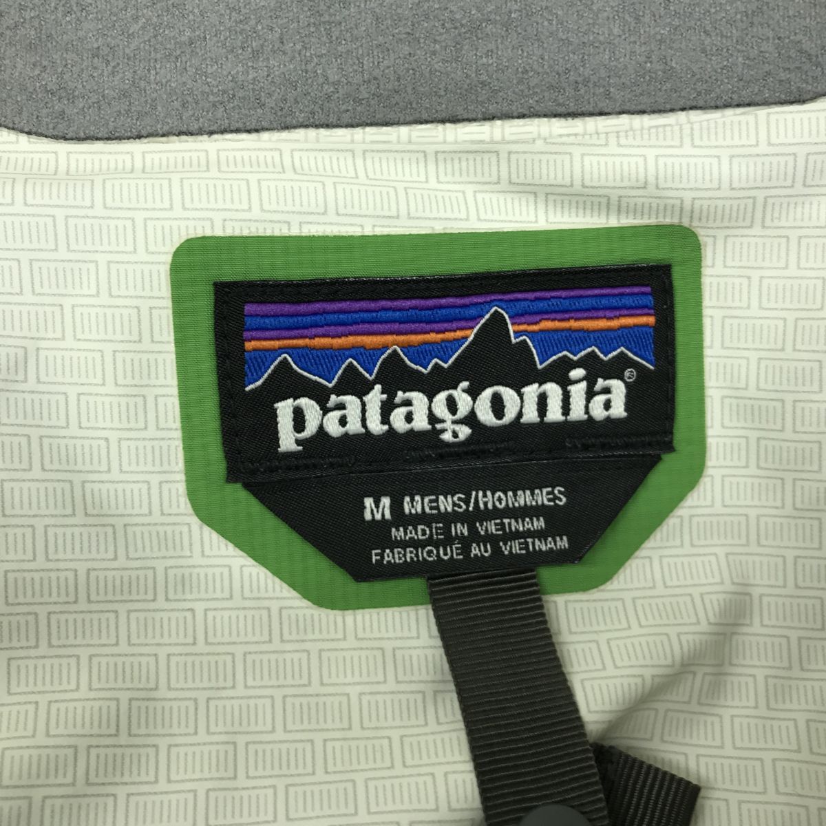 A265-N◆ patagonia パタゴニア トレントシェルジャケット 防水 レインウェア 脇ベンチレーション ◆ sizeM グリーン系 ナイロンの画像7