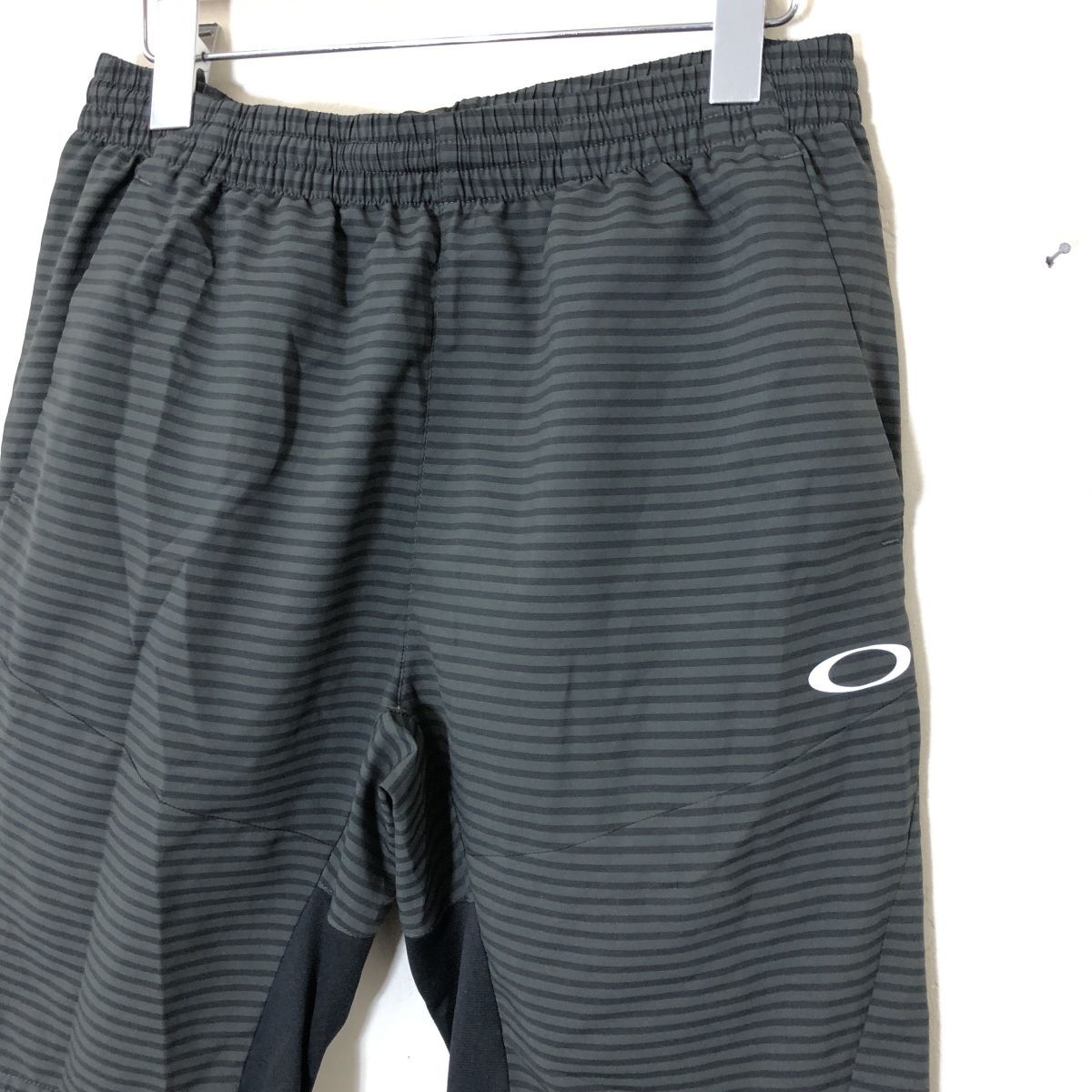 A1133-F◆ OAKLEY オークリー ハーフパンツ ボトムス ウエストゴム ◆ sizeL ポリエステル100 ブラック 古着 メンズ スポーツウェア_画像3