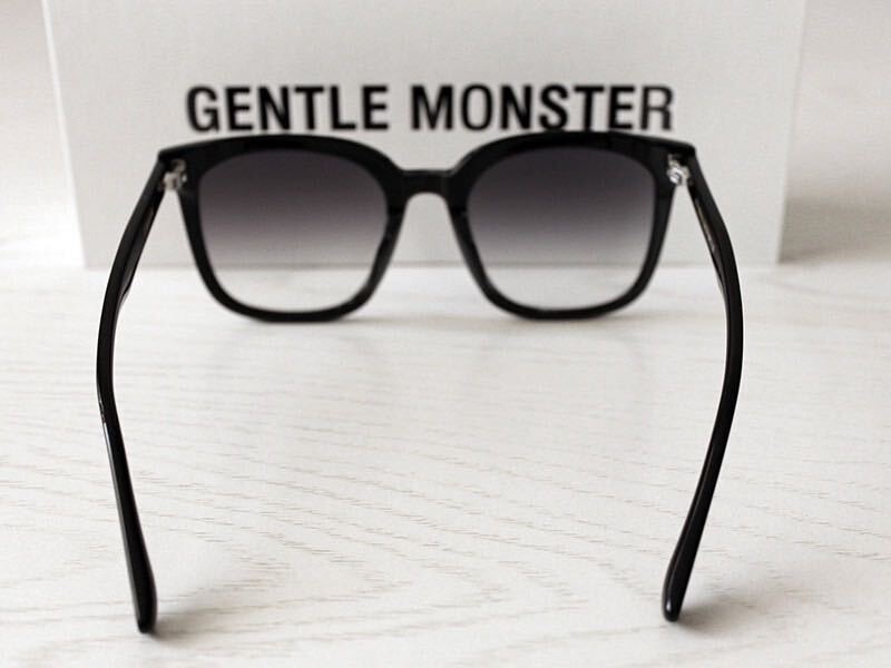 Gentle Monster ジェントルモンスター FRIDA フリーダ サングラス メガネ 韓国 KPOP ブラック 黒色 グラデーションカラー の画像2