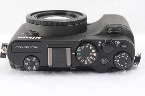 ■美品■ ニコン Nikon COOLPIX P7700 【元箱・おまけ付き】 #604-045-0416の画像5