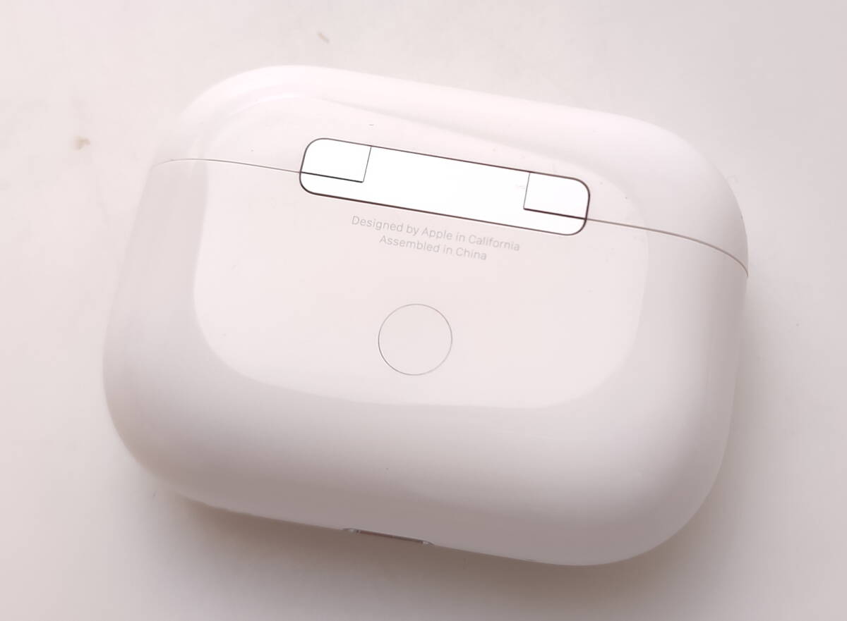 AirPods Pro 第2世代 MQD83J/A 中古美品 A2698 A2699 A2700の画像2