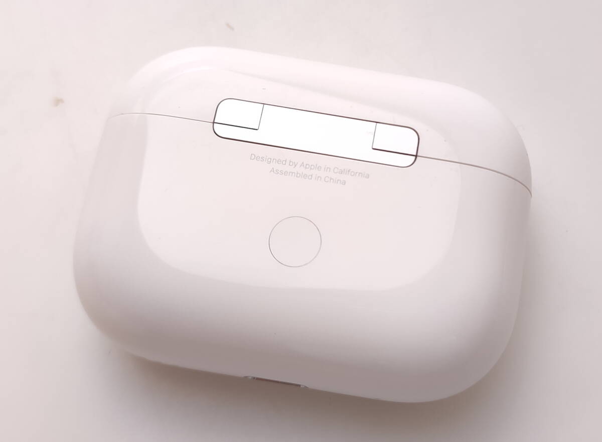 AirPods Pro 第2世代 MQD83J/A 中古美品 A2698 A2699 A2700_画像2