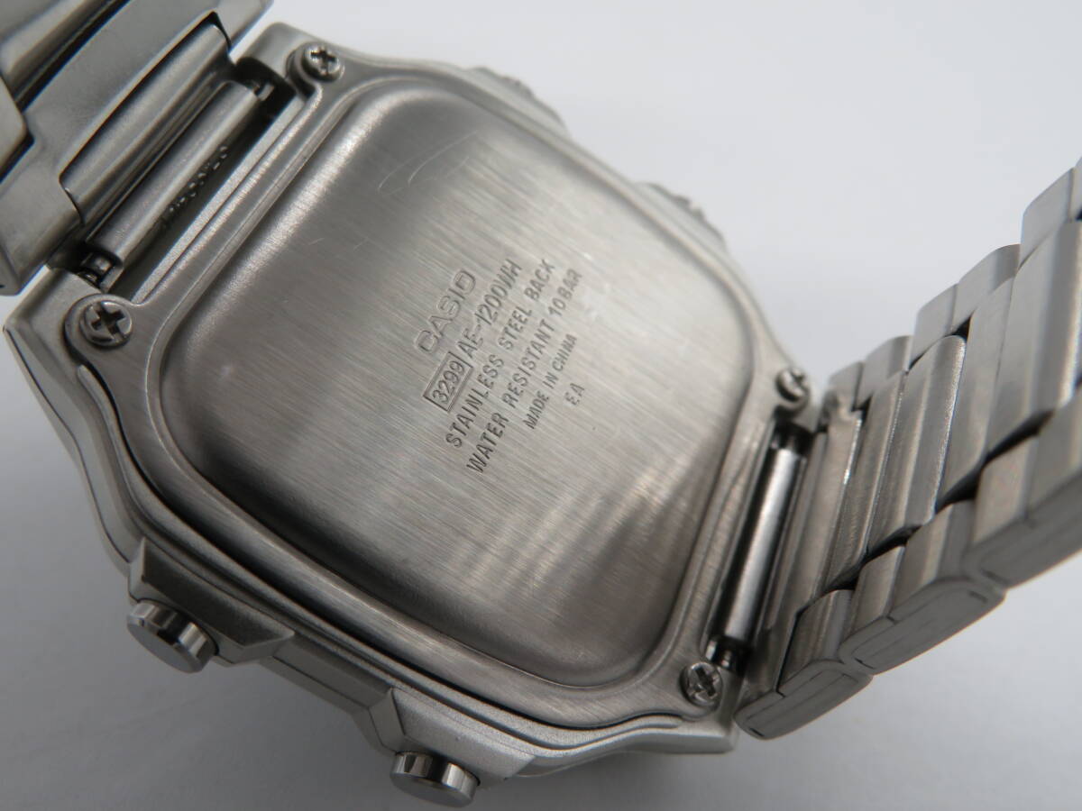 CASIO(カシオ）AE-1200WH 腕時計 中古品 W2ー136A の画像3