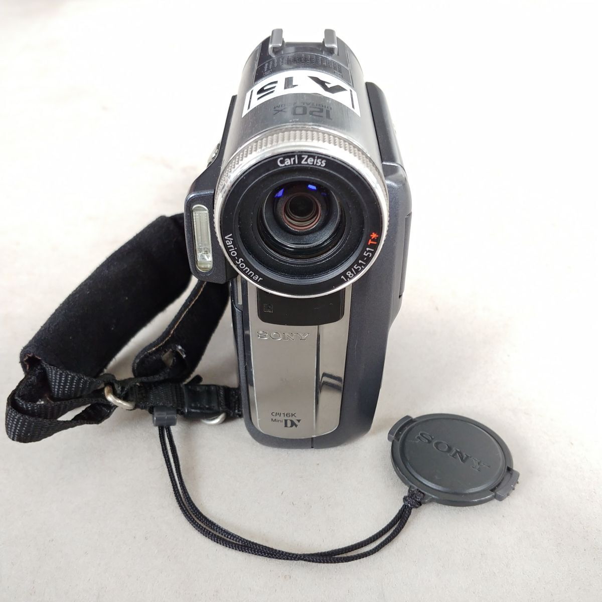 【※訳あり※動作確認済☆】SONY ソニー Handycam ハンディカム DCR-PC350 NTSC デジタル ビデオ カメラ miniDV ブラック 1円スタート #756の画像2