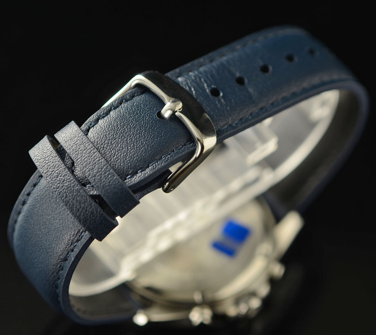 新品1円 カシオ逆輸入EDIFICE欧州エディフィス100m防水 クロノグラフ 本革 ブルー&ゴールド 未使用 CASIO 本物 メンズ 腕時計の画像8