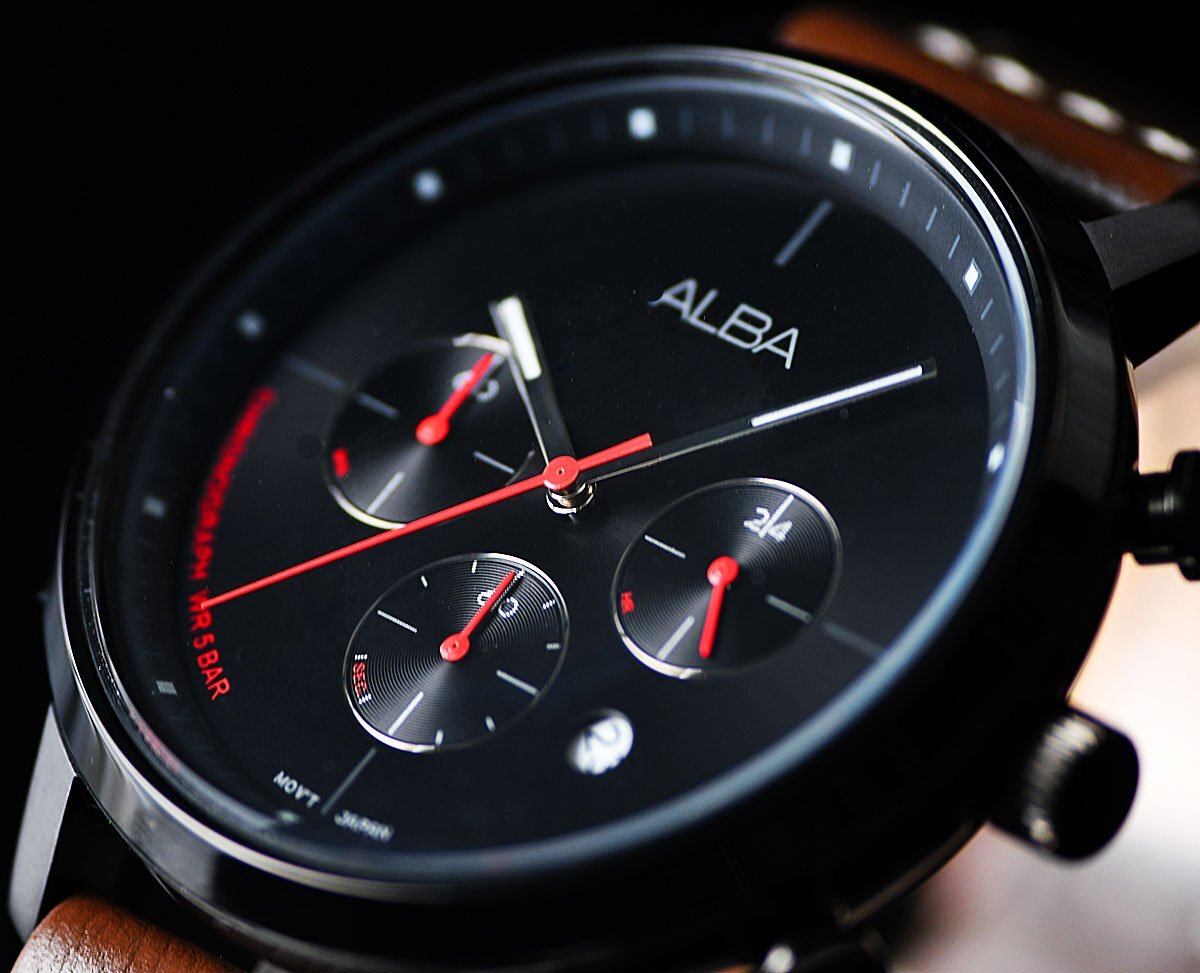 新品1円 セイコーALBA 逆輸入 50m防水 クロノグラフ 本革ベルト ブラック＆ブラウン メンズ 入手困難 アルバ 日本未発売 SEIKO 腕時計の画像3