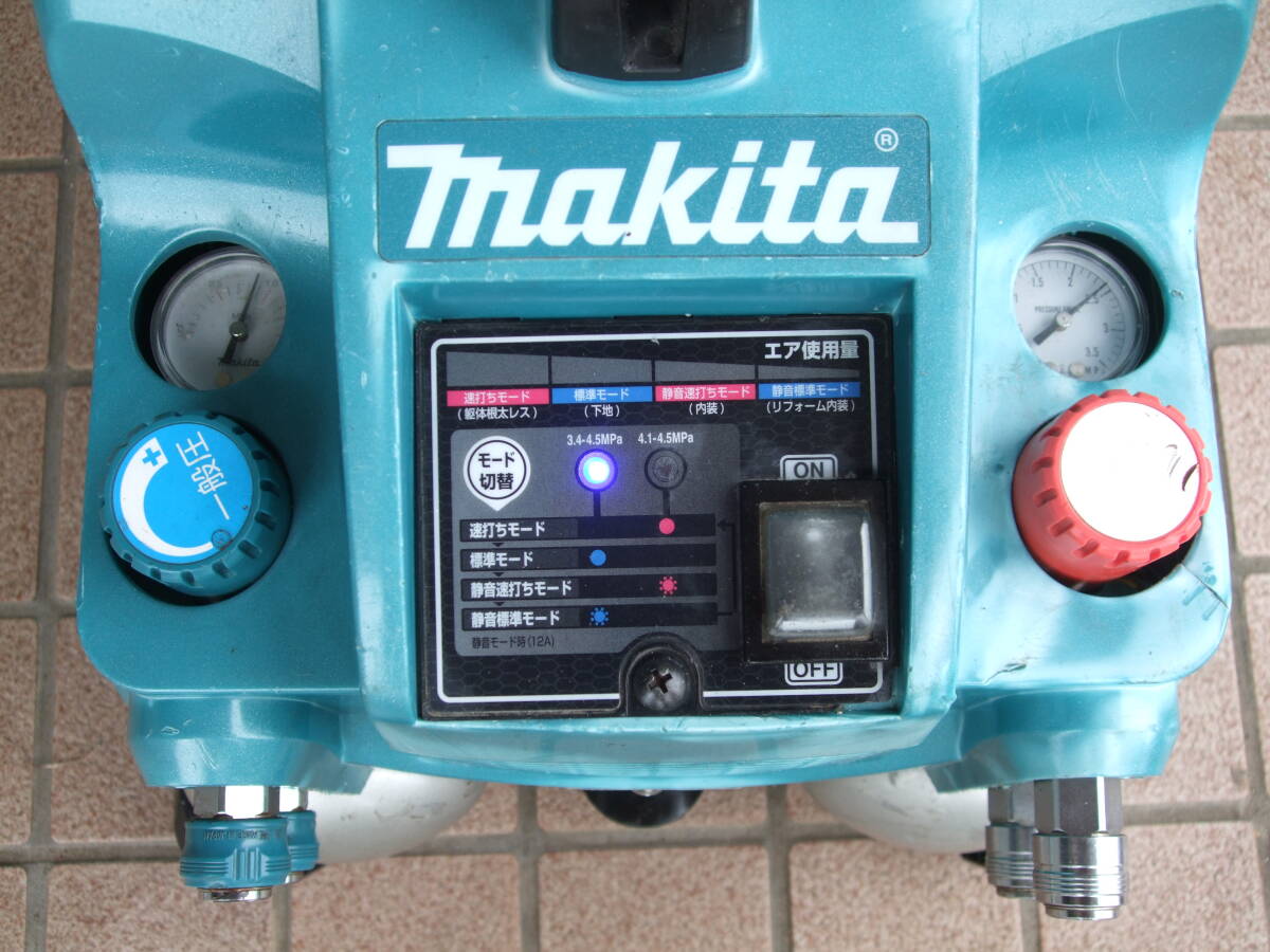 “満タン早い”　マキタ　makita　 エアーコンプレッサー　AC４６１XS　　稼動品　　S/N１０２２２９　　（№１０１９）_画像3