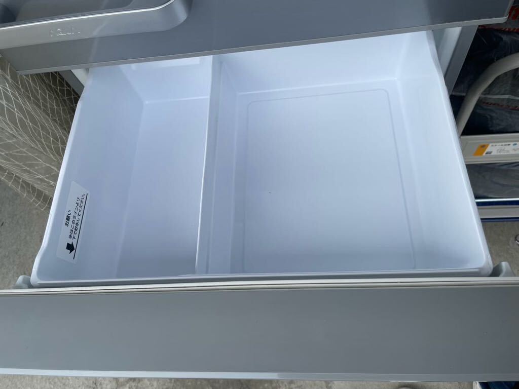 DK☆ 直接引き取り大歓迎 動作確認済み AQUA ノンフロン冷凍冷蔵庫 AQR-36J(S) 右開き 355L 2020年製 4ドア 冷蔵庫 アクア 保証書付き_画像4