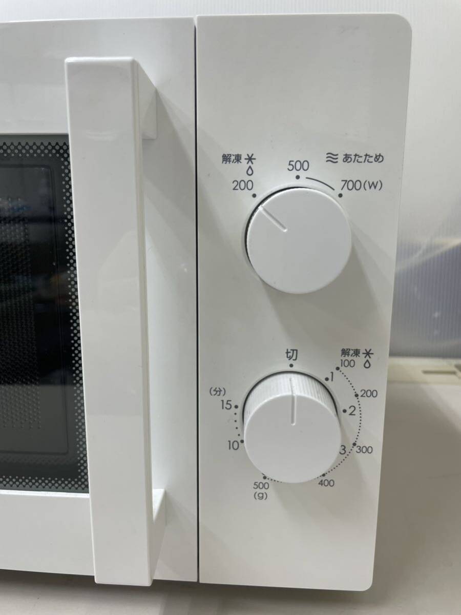DK☆ 通電確認済み ニトリ 西日本用 電子レンジ 60Hz専用 2021年製 ホワイト MM720CUKN4 60Hz_WH 電子レンジ ターンテーブル _画像2