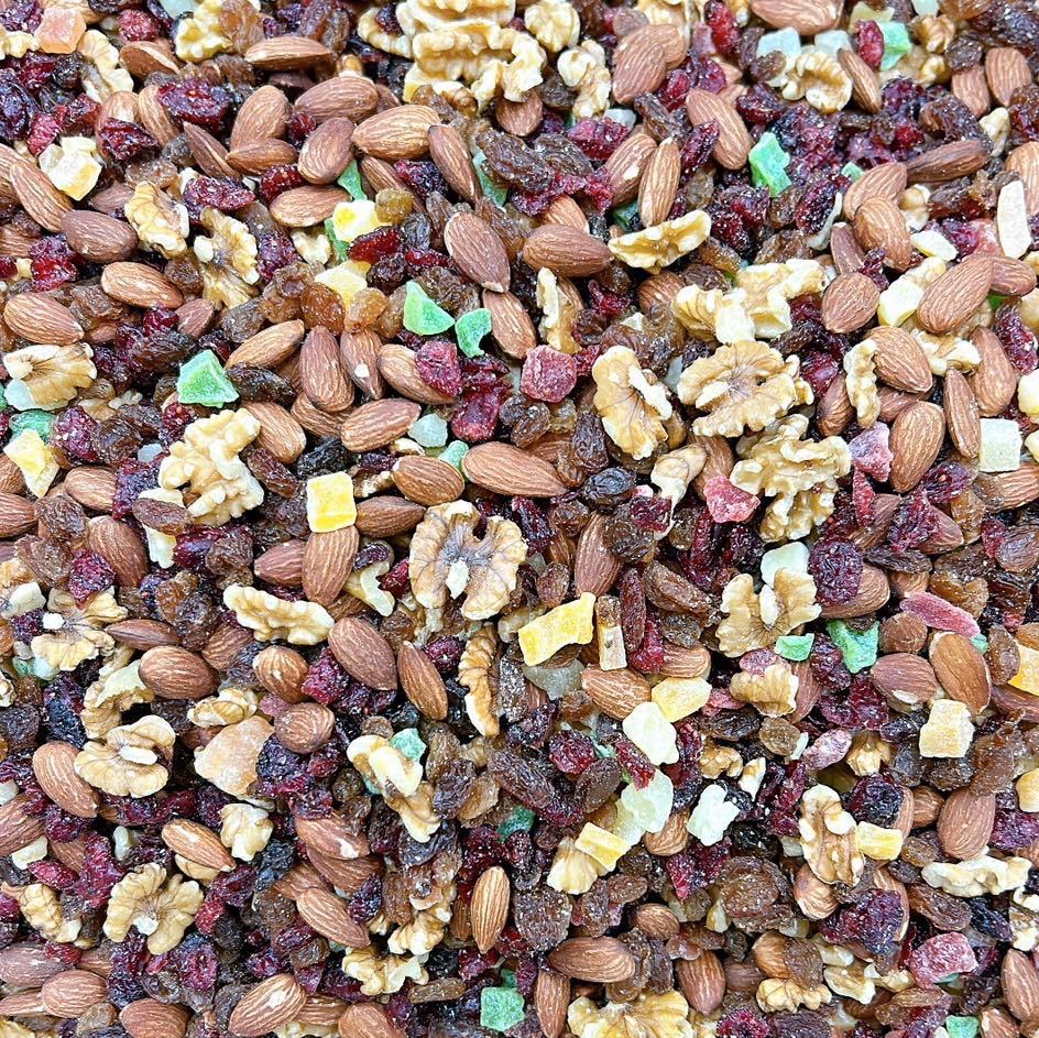  dried fruit mixed nuts 800g / unglazed pottery . almond raw walnut cranberry raisin pine mango papaya melon strawberry kiwi fruit 