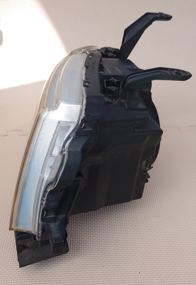 【ジャンク品】STANLEY P6519 HCR-575 右 ヘッドランプユニット ヘッドライト 車 パーツ 部品取り_画像2