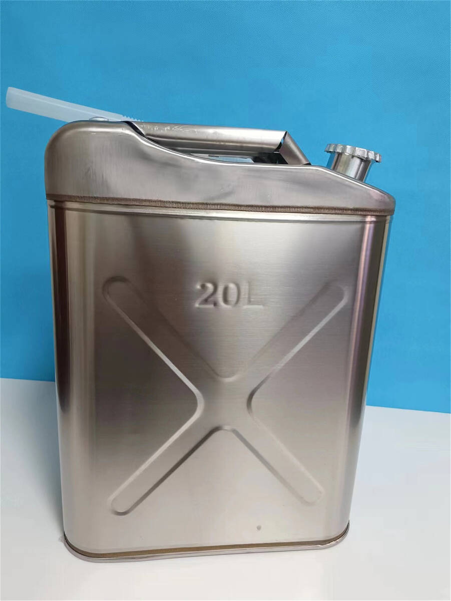 20L 縦型 軽油桶 灯油ガソリン タンク灯油缶携行缶 ステンレス鋼  シルバーの画像2