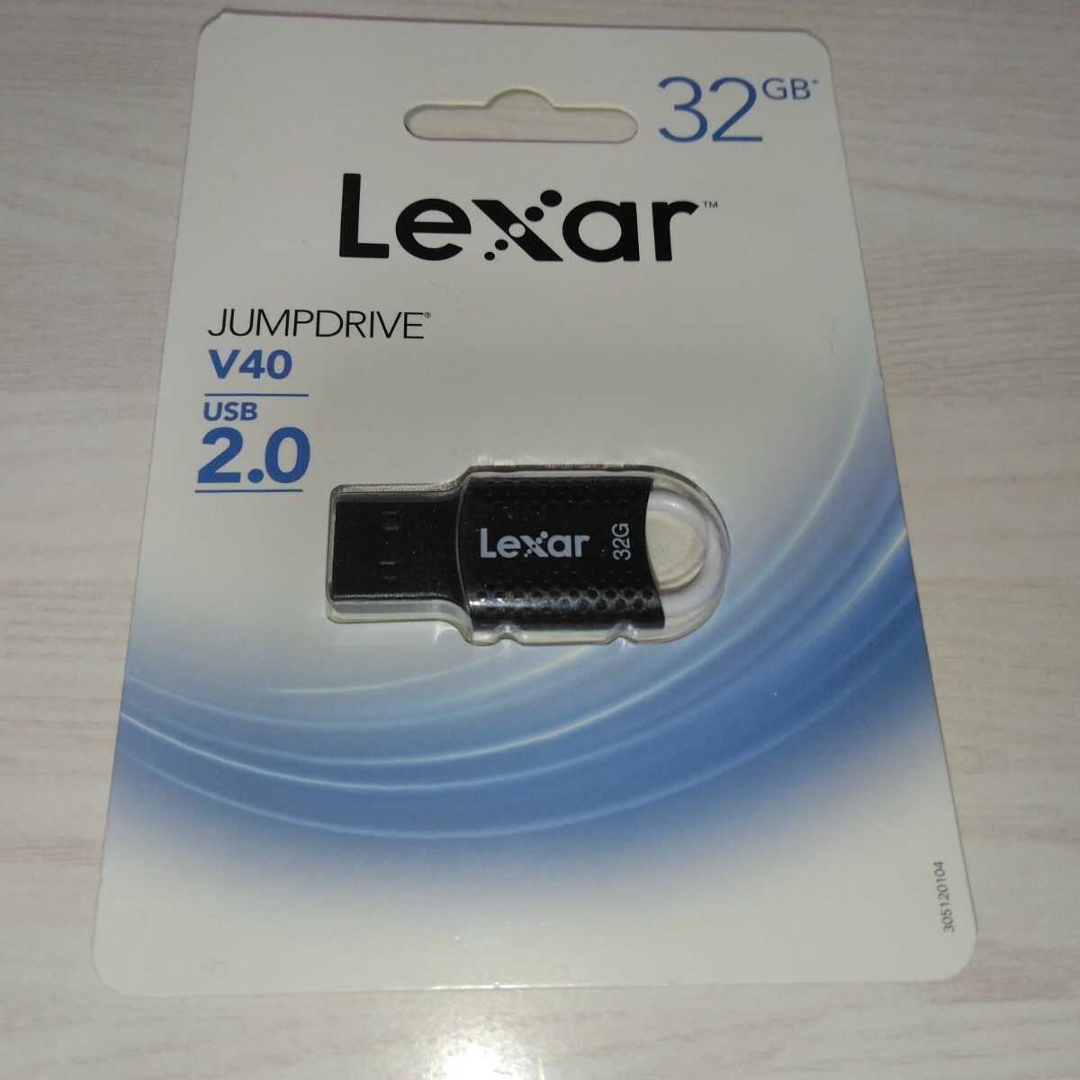 Lexar   USBメモリ 32GB   LJDV40-32GABDDの画像1