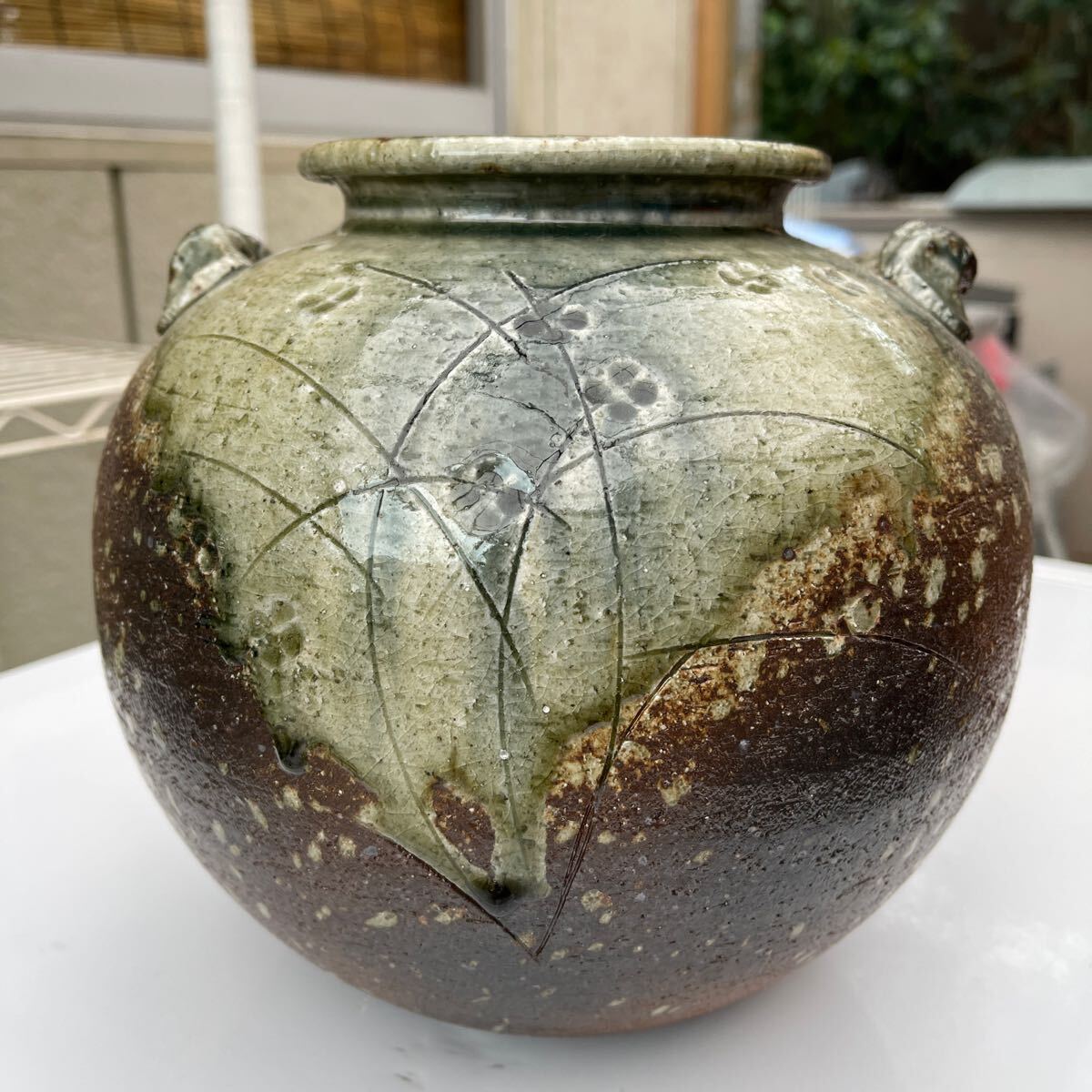  Shigaraki . ваза уголок есть высота примерно 22. диаметр примерно 25.. примерно 12.5. керамика .o-1