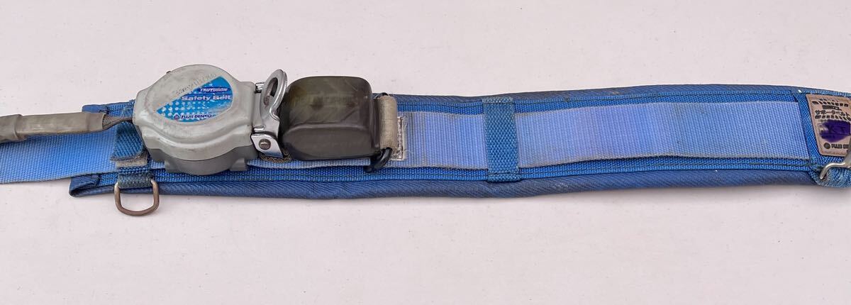  safety belt belt wistaria . electrician belt length approximately 115. small of the back pad Koo 10