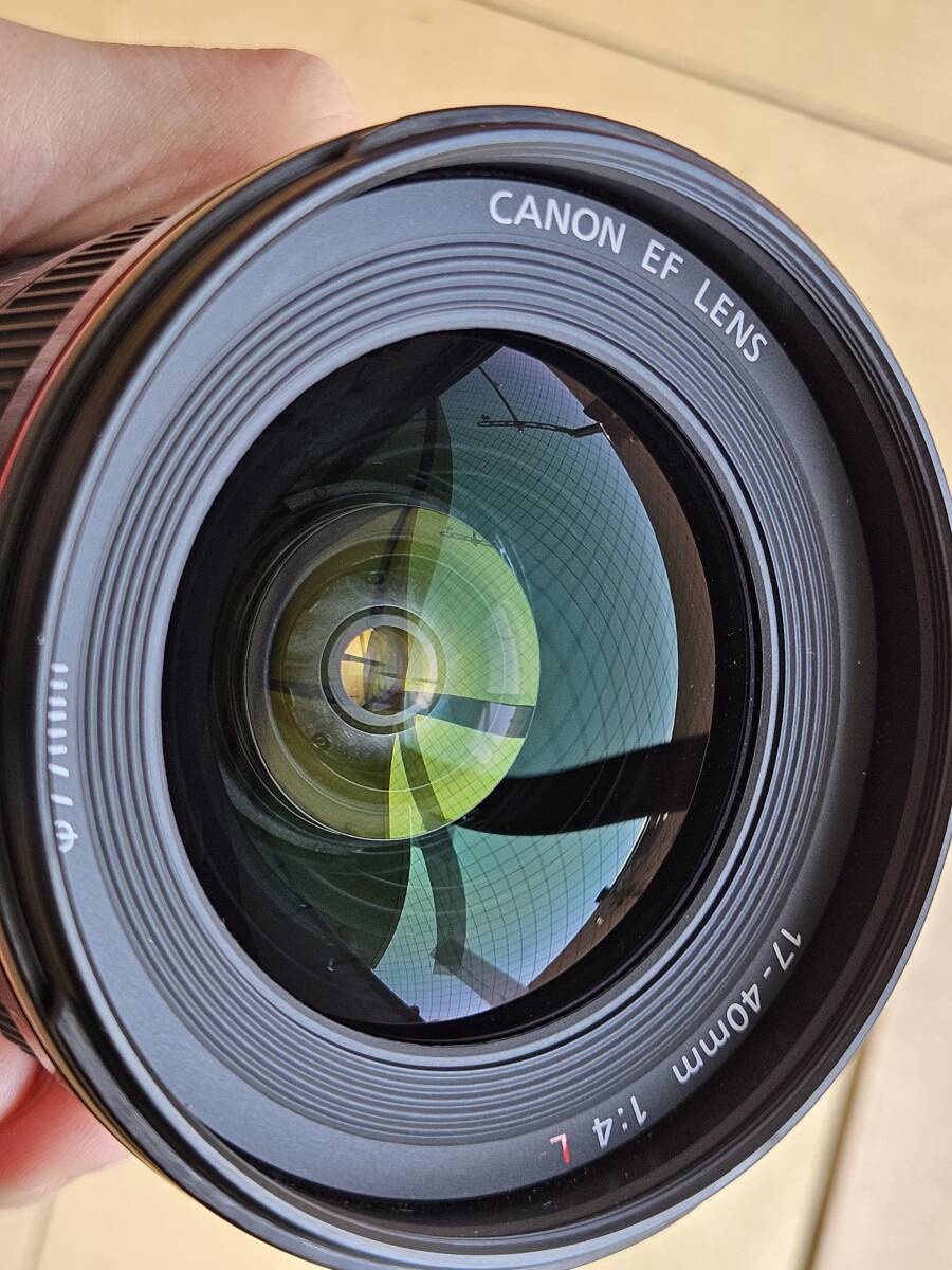 Canon 広角ズームレンズ EF17-40mm F4L USM フルサイズ対応 （+レンズプロテクター +フィルターx2）の画像4