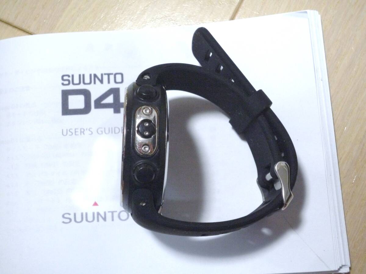 ★極美品！実際のタンク潜水で水中動作確認済み★新品シリコンベルト SUUNTO D4 スント ディーフォー ブラック 日本語取説付きの画像9