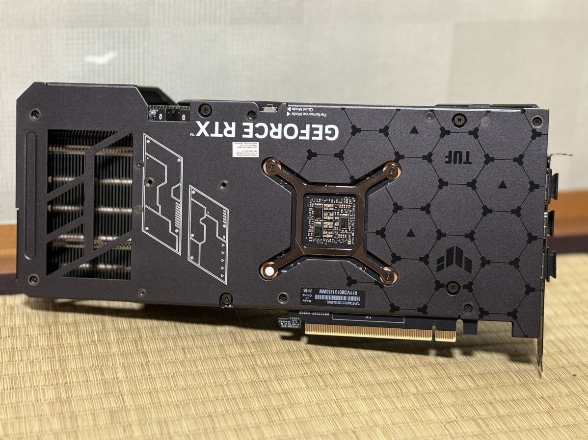 【ジャンク】ASUS GeForce RTX 4070Tiの画像3
