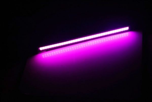 COB LED デイライト 高輝度 12V 17cm 薄型 76発 2本 ピンク ブラックフレーム 両面テープ付き DD106_画像1