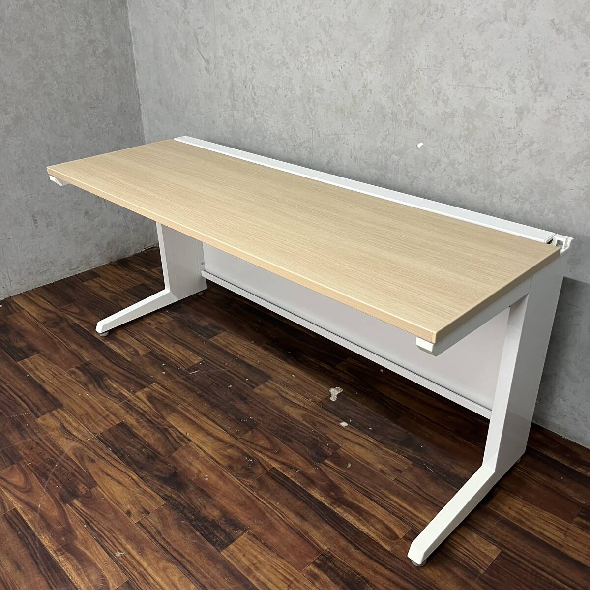 WY12/35 Okamura Okamura Desk Plat Desk Desk Office 3V21CF-MK54 Белый неогрозный свет L Leg L Leg W160 × D60 × H72CM ◆