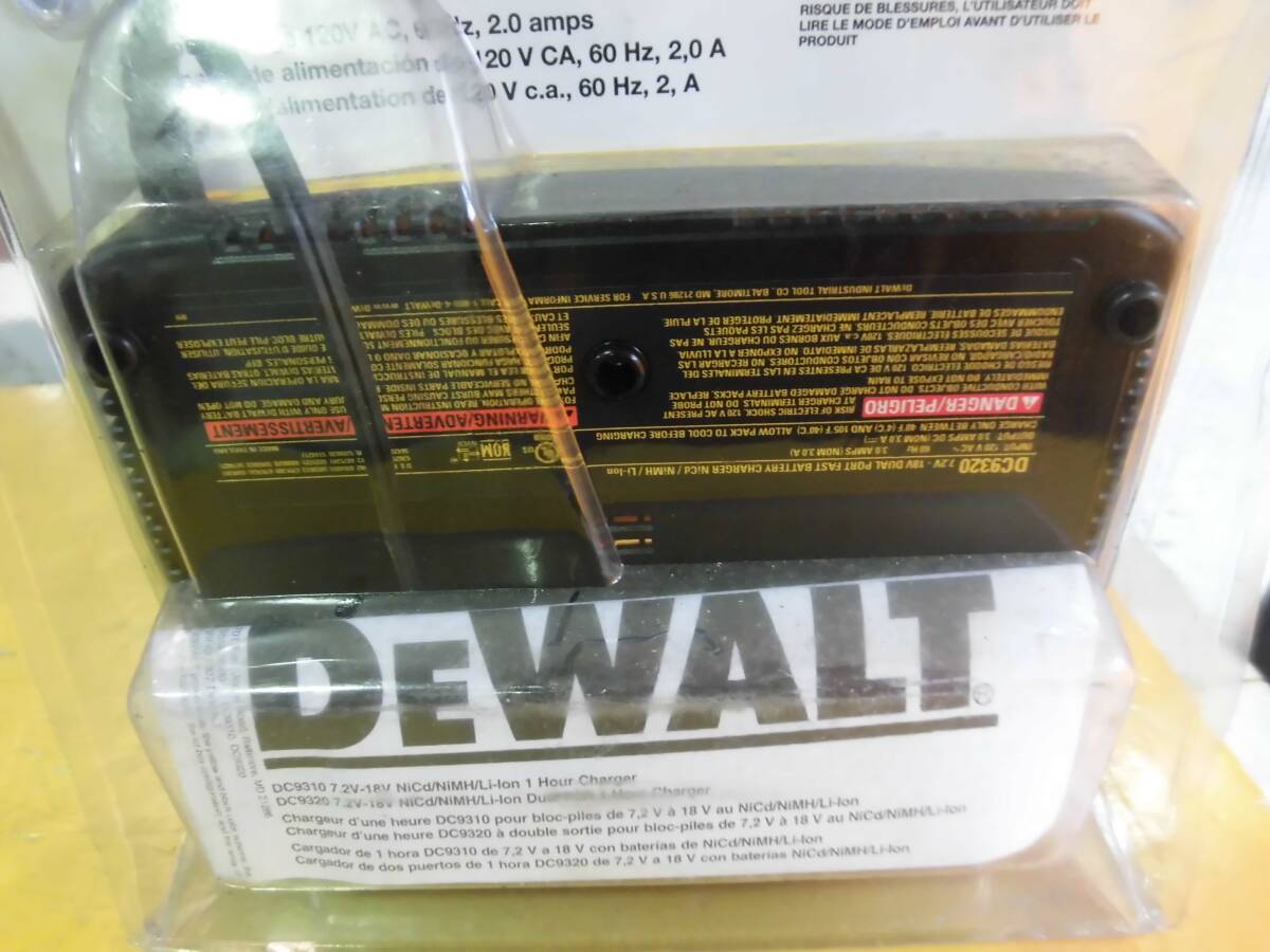 ■DeWALT　充電器　DC9320_画像4