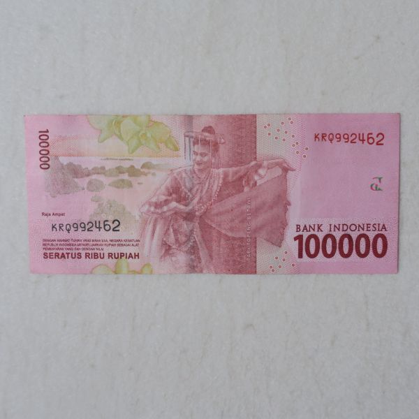 インドネシア　１０万ルピア紙幣　２０１６年/２０２１年_画像2