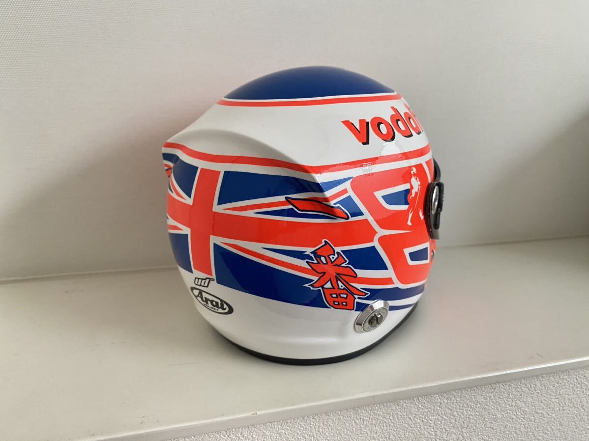 送料込 VODAFONE McLAREN MERCEDES JENSON BUTTON 1/2 送料込 VODAFONE McLAREN MERCEDES JENSON BUTTON 1/2
