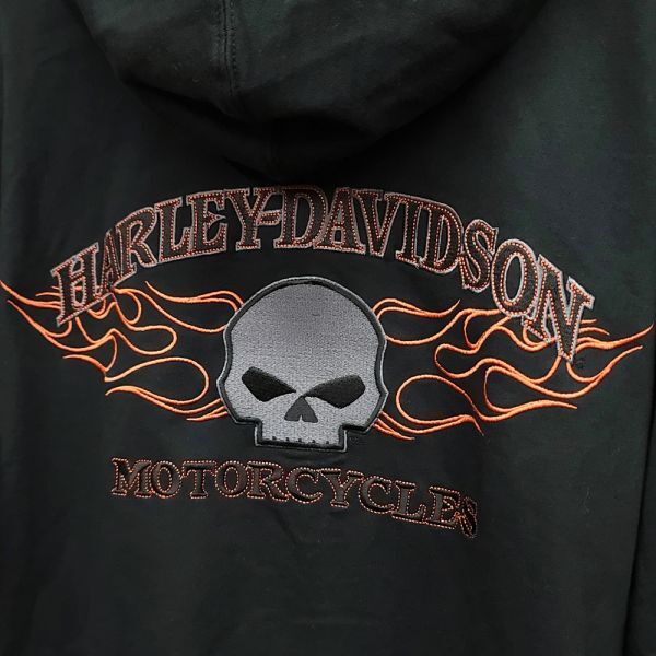 261625【Mサイズ】Harley Davidson バーニングスカル 刺繍 ジップアップ スウェット パーカー ブラック ハーレーダビッドソン_画像3