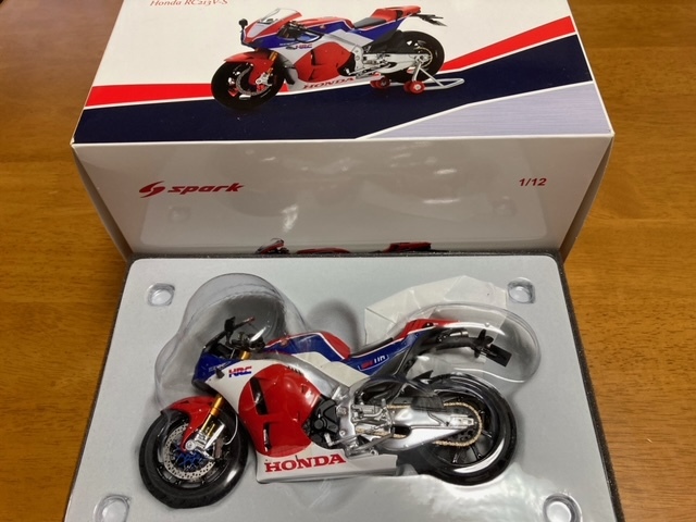 一部予約販売】 【中古】 新古今和歌集の研究 基盤と構成 (1968 一部予約販売】 【中古】 新古今和歌集の研究 基盤と構成 (1968