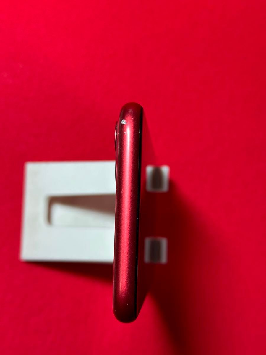 【8883】iPhone 11RED  64GB simフリー