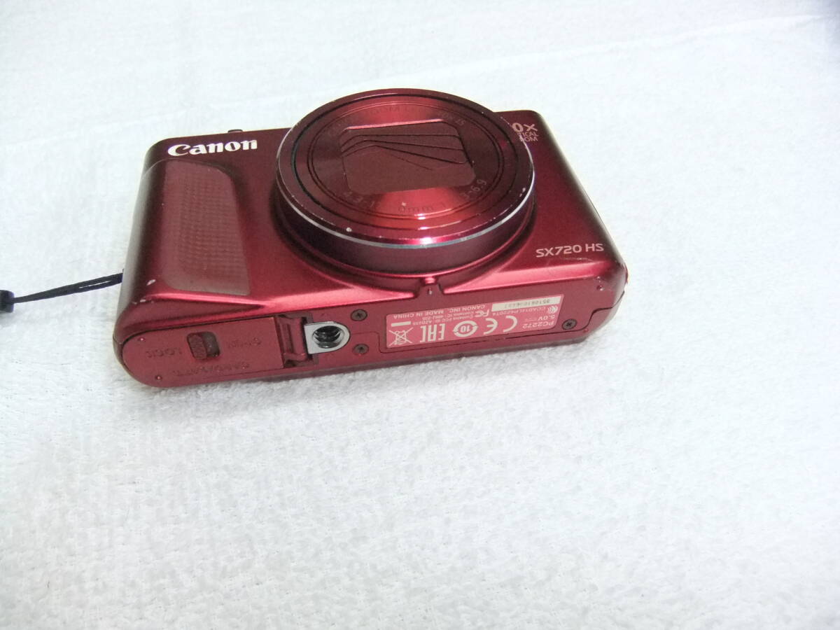 2016年発売 キヤノン CANON PowerShot SX720HS 2030万画素 光学40倍ズーム ストラップ,SD2GB付 動作確認済 わけありの画像5