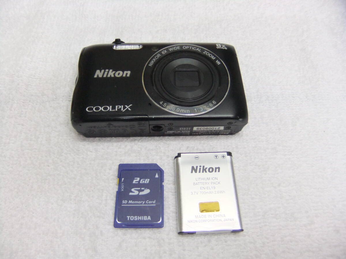 2016年発売 ニコン NIKON COOLPIX A300 2005万画素 光学8倍ズーム SD2GB付 動作確認済 わけありの画像1