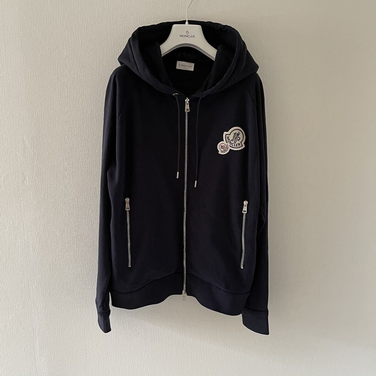 サイズL Moncler 裏起毛 ダブルワッペンパーカー navyの画像2