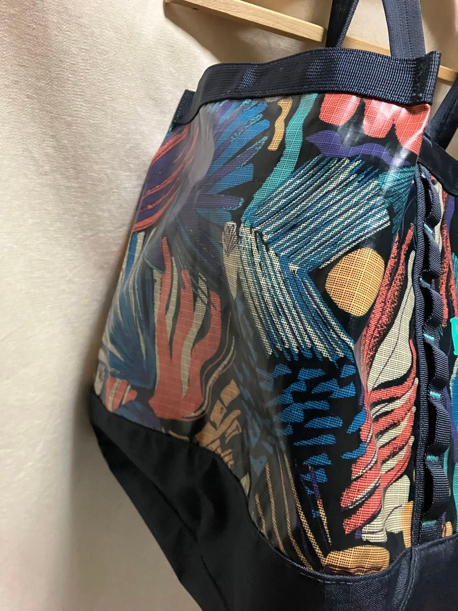 極美品 patagonia ブラックホール トート 25L 廃番希少品 トート 極美品 patagonia ブラックホール トート 25L 廃番希少品 トート