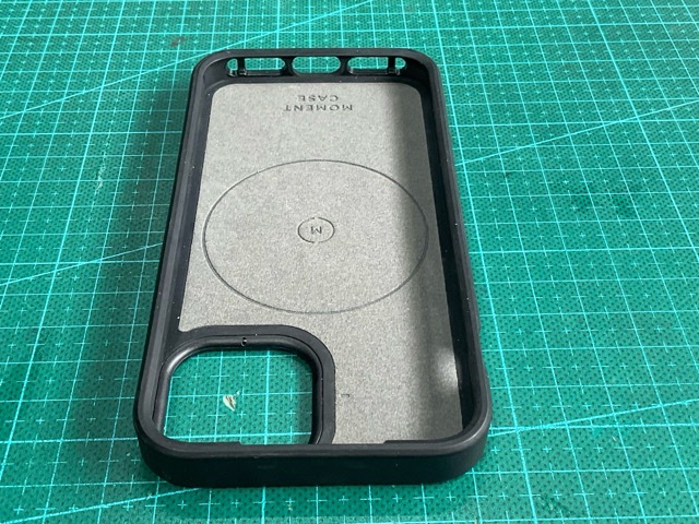 Moment社レンズ用 iPhone 13 mini Magsafe対応ケース Black レンズマウント２個付きの画像6