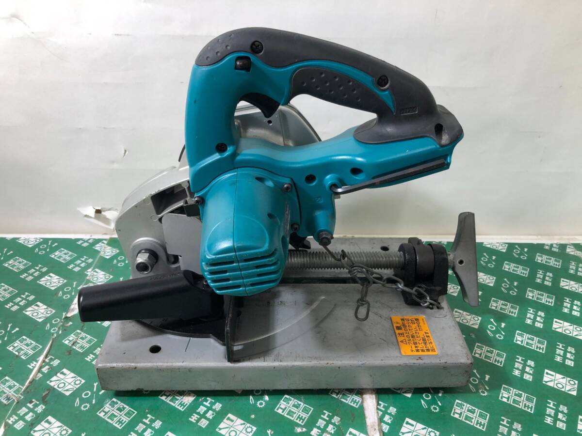 中古品 電動工具 ★makita(マキタ) 125㎜ 14.4v充電式チップソー切断機 (本体のみ) LC540DZ 切断 ITECYB1MYJJOの画像4